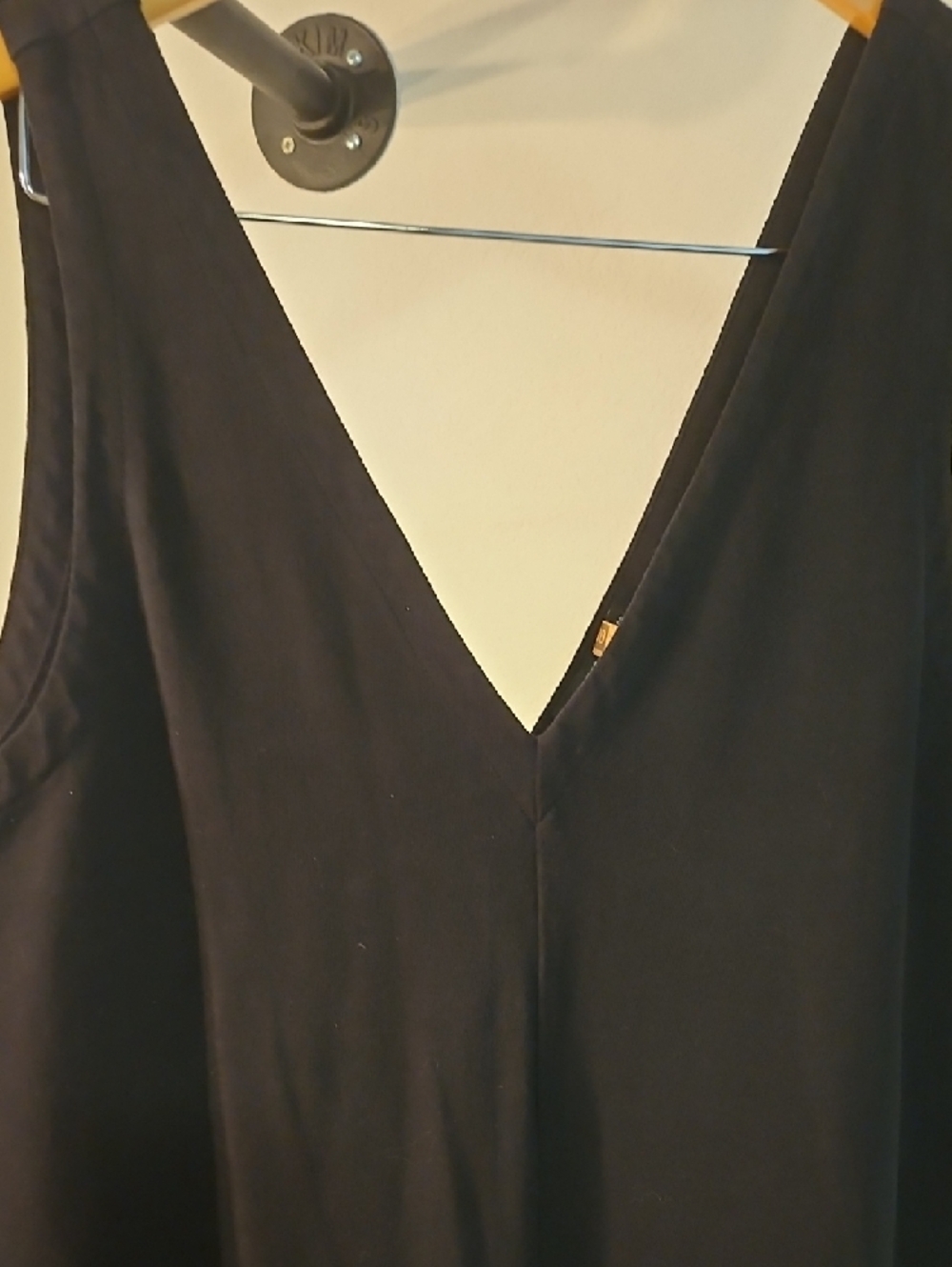 James Perse Black Sleeveless V-Neck Jumpsuit - Picture 2 of 9